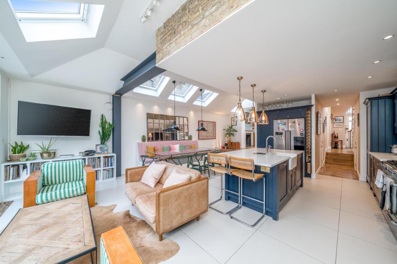 Joivy Splendid 4 Bed, 4 Bath House With Garden, Shepherds Bush * Londra