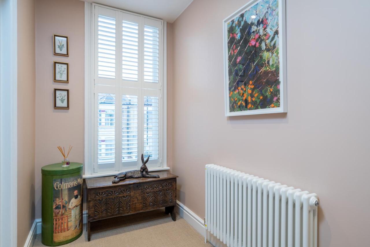 Joivy Splendid 4 Bed, 4 Bath House With Garden, Shepherds Bush Ferienhaus *